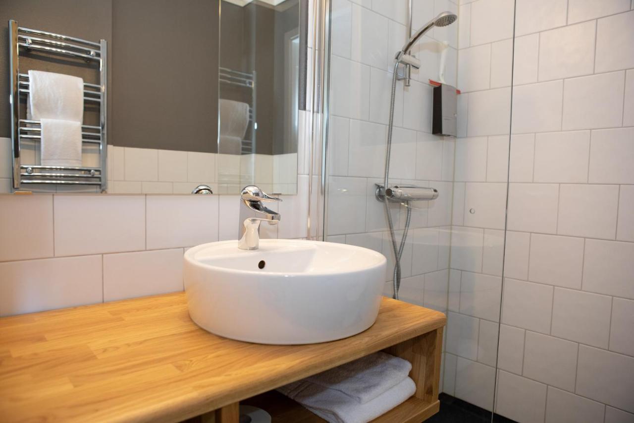 Gylle Hotell & Restaurang Broedernas Borlänge Buitenkant foto