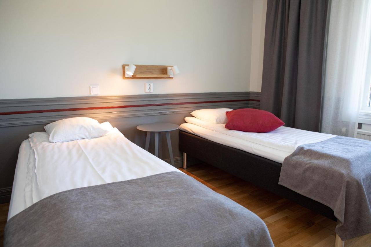 Gylle Hotell & Restaurang Broedernas Borlänge Buitenkant foto