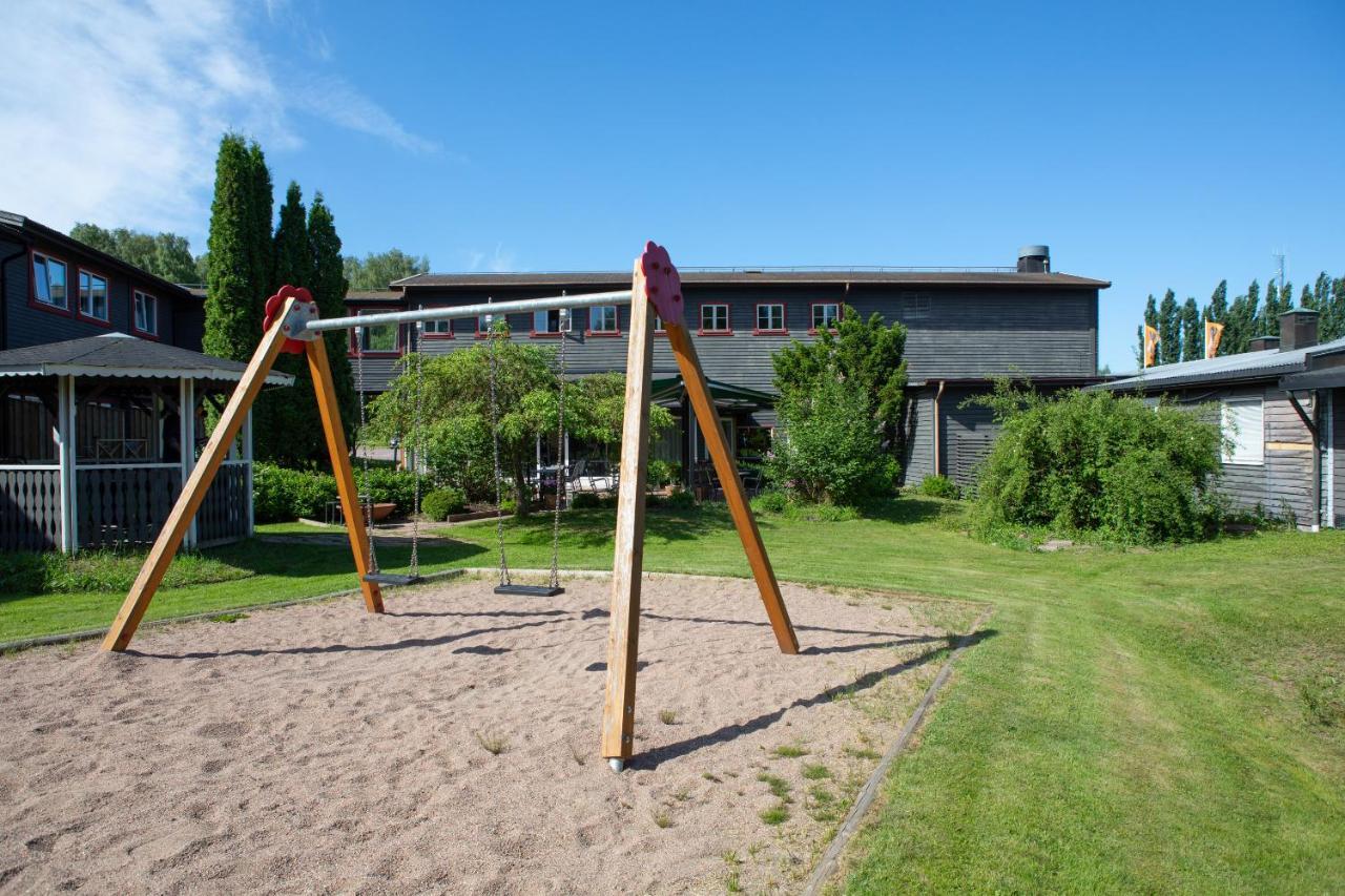 Gylle Hotell & Restaurang Broedernas Borlänge Buitenkant foto
