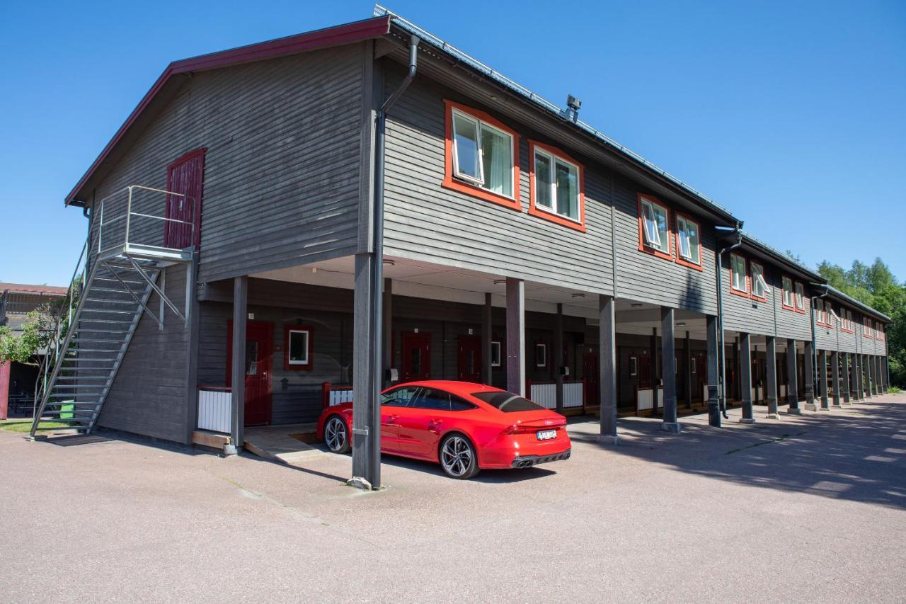 Gylle Hotell & Restaurang Broedernas Borlänge Buitenkant foto